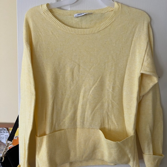 Yellow comfy cozy yellow Ricki's sweater- size XS - Picture 2 of 2